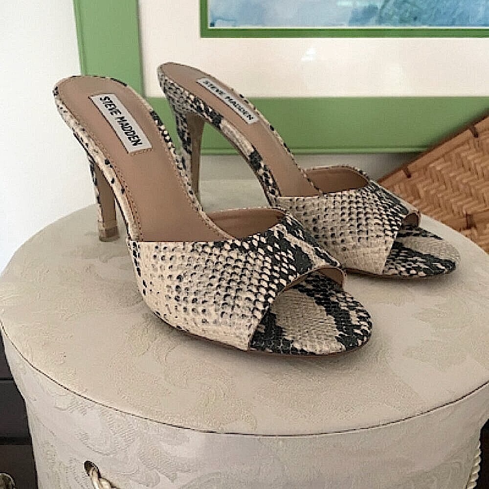 STEVE MADDEN "ERIN" SNAKE HEELED MULE SANDALS, 7